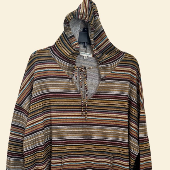 EARTHBOUND SWEATER. OVERSIZED CROP DRAWSTRING HOODIE. BOXI FIT, KANGAROO POCKET - Picture 2 of 16